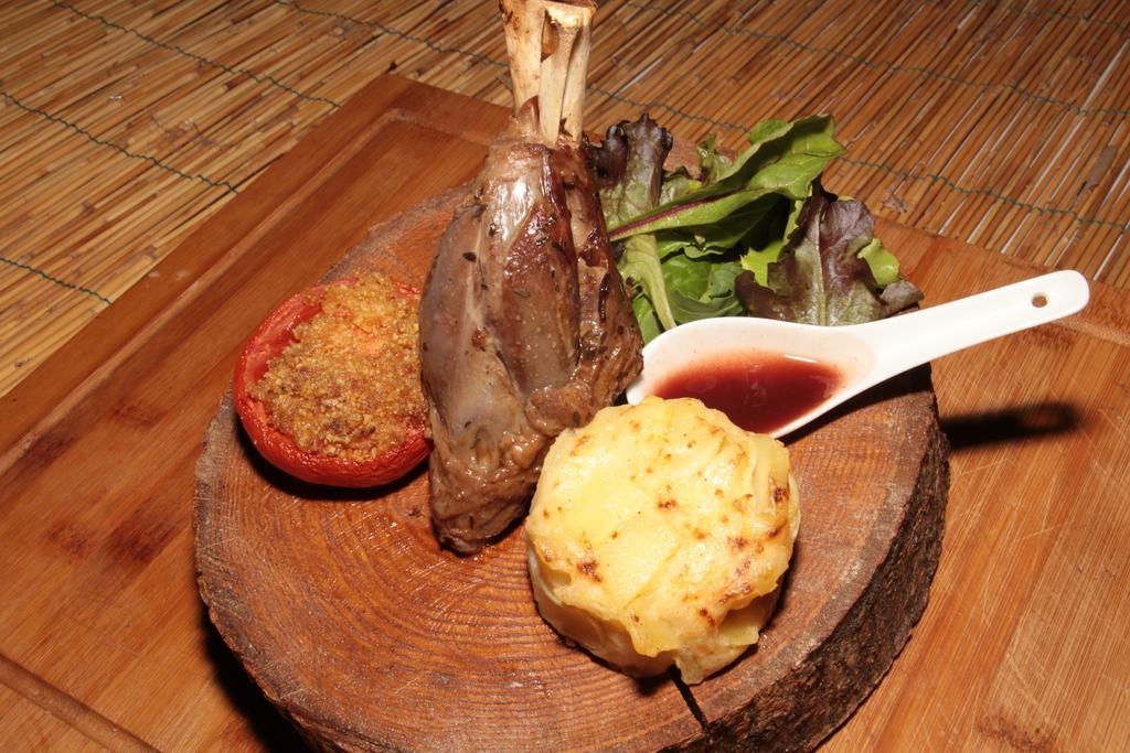 Domaine D'Alcapies Bed & Breakfast Saint-Jean-d'Alcapies ภายนอก รูปภาพ